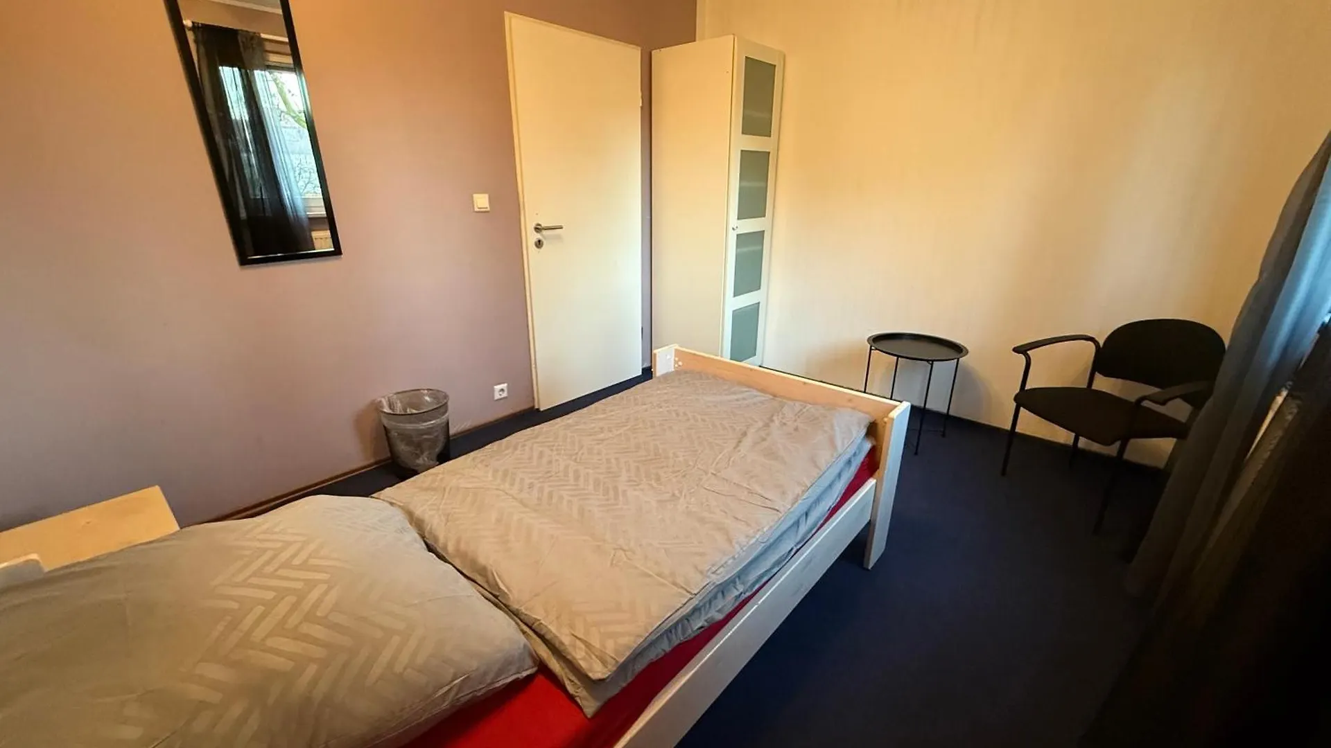ホームステイ Cleverland Appartement ハノーファー